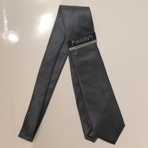 Platinum‎ designs tie